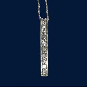 Natural Ten Diamond Bar Pendant 0.3 Carat Platinum P850 Twisted Chain Necklace